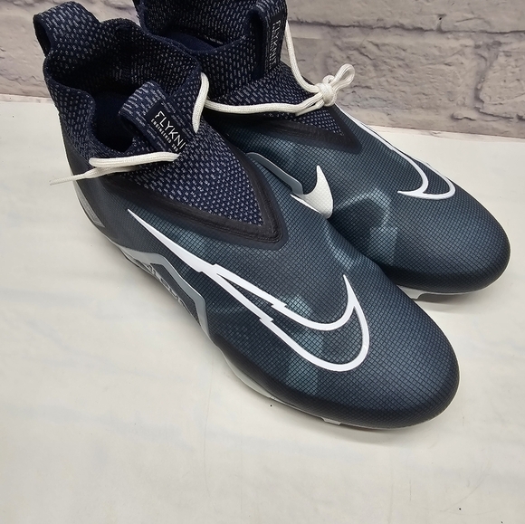 Men's Nike Alpha Menace Elite 3 Football Cleats DM1792-400 Size 10.5 - Picture 9 of 9